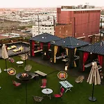 Bobby Hotel 