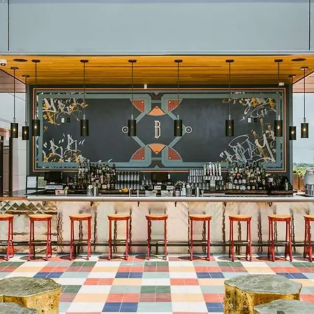 Bobby Hotel 