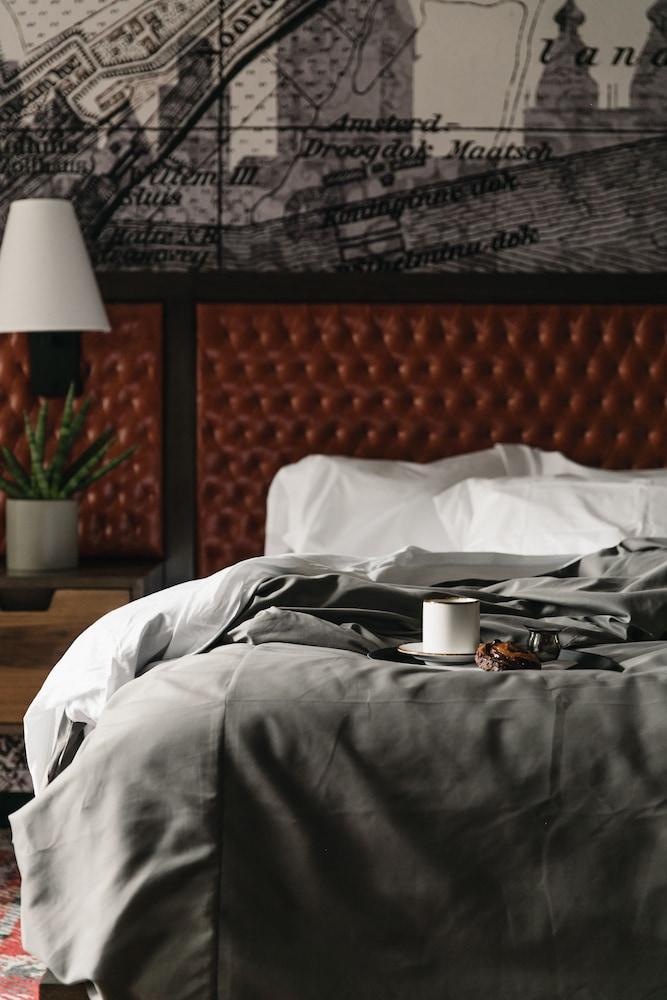 Hotel Bobby